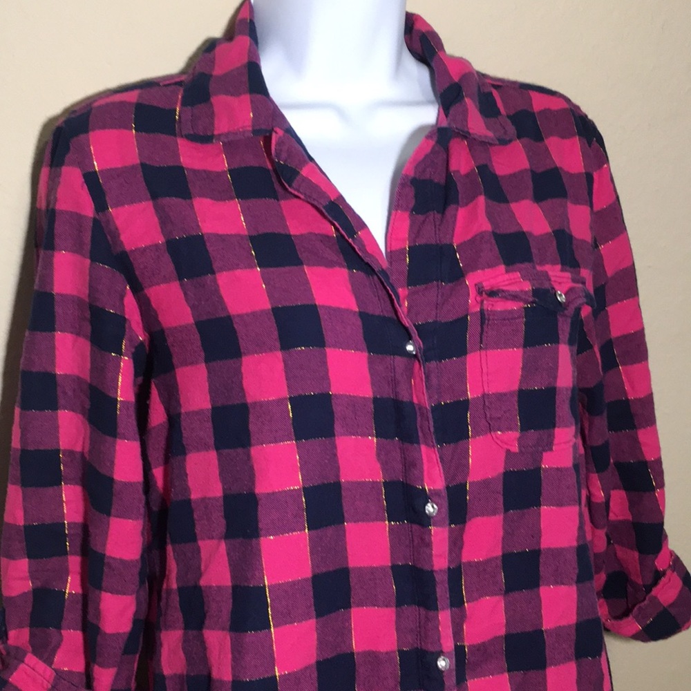 Aerie women’s pink and black button down shirt - Picture 6 of 7